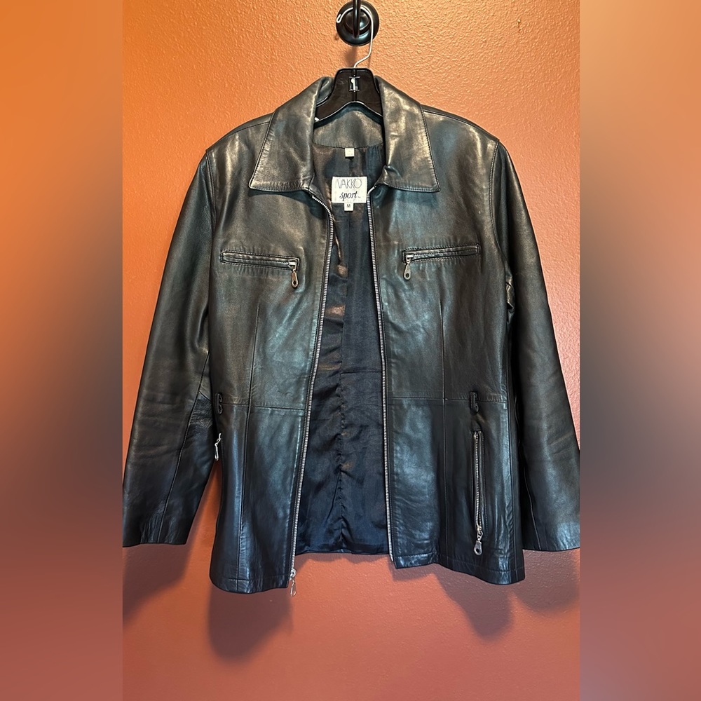 100% leather 90s inspired jacket
